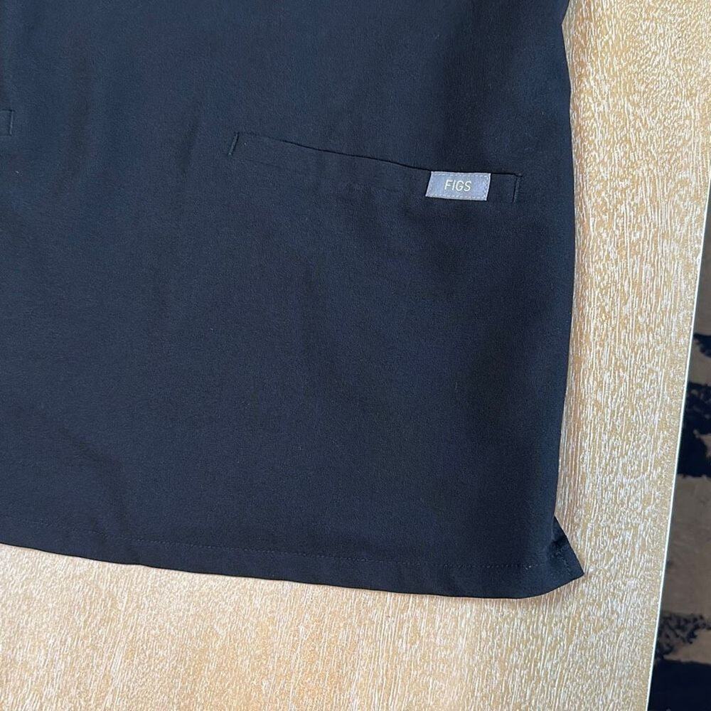 FIGS Casma Scrub Top - Picture 3 of 6